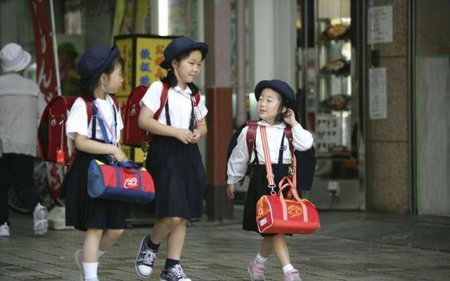 日本小孩vs中国小孩
